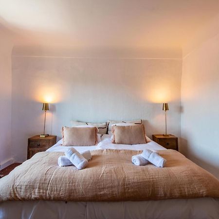 Au Ralenti Du Lierre Hotell Beaumettes Exteriör bild