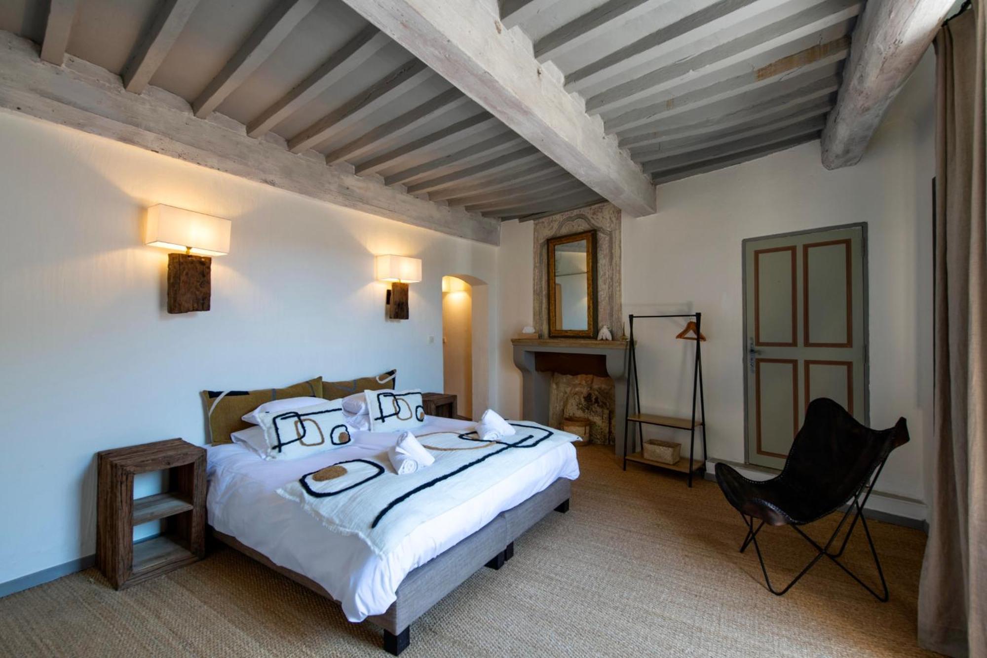 Au Ralenti Du Lierre Hotell Beaumettes Exteriör bild